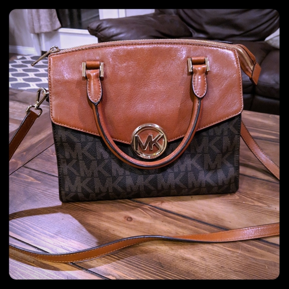Michael Kors monogram purse